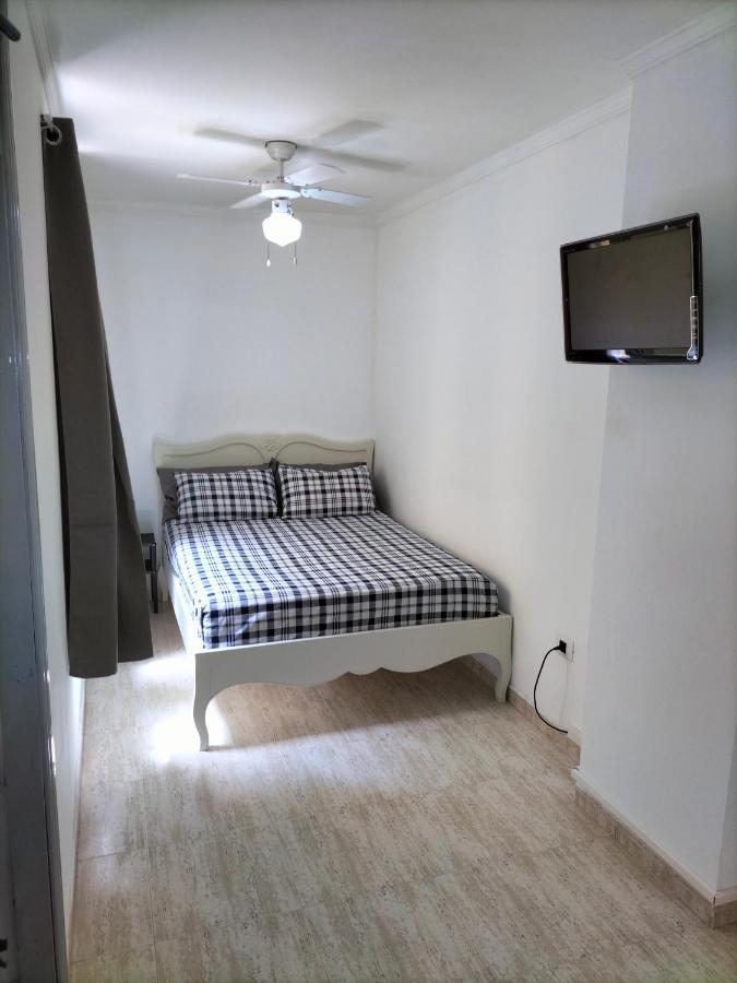 Ceyla Playa Las Vistas Los Cristianos Лос Кристианос Екстериор снимка